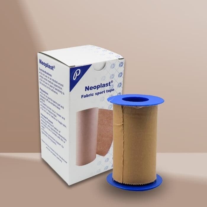 رول قماش طبي لتثبيت الضمادات مقاس 10 سم × 5 متر فارما سيلك بلاست