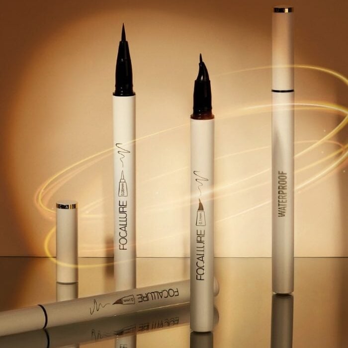 قلم كحل فوكالور سائل مقاوم للماء FA 200